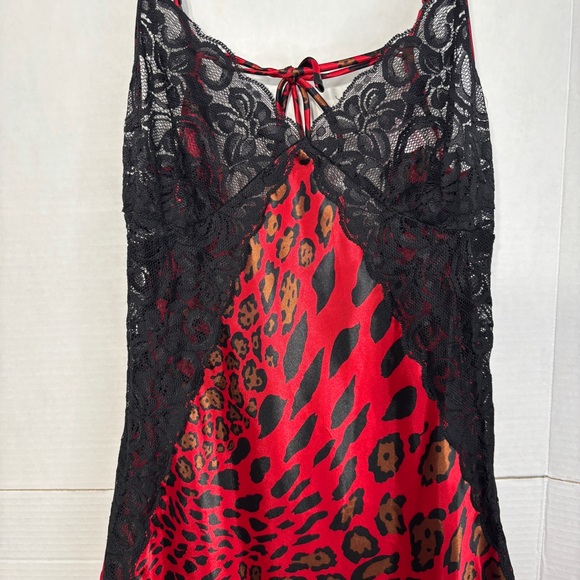 La Vie En Rose Red & Black Satin Leopard Slip Dress Nightgown Lace Detail - Picture 4 of 11